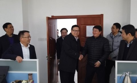 春節(jié)開工首日，公司領(lǐng)導(dǎo)向員工拜年