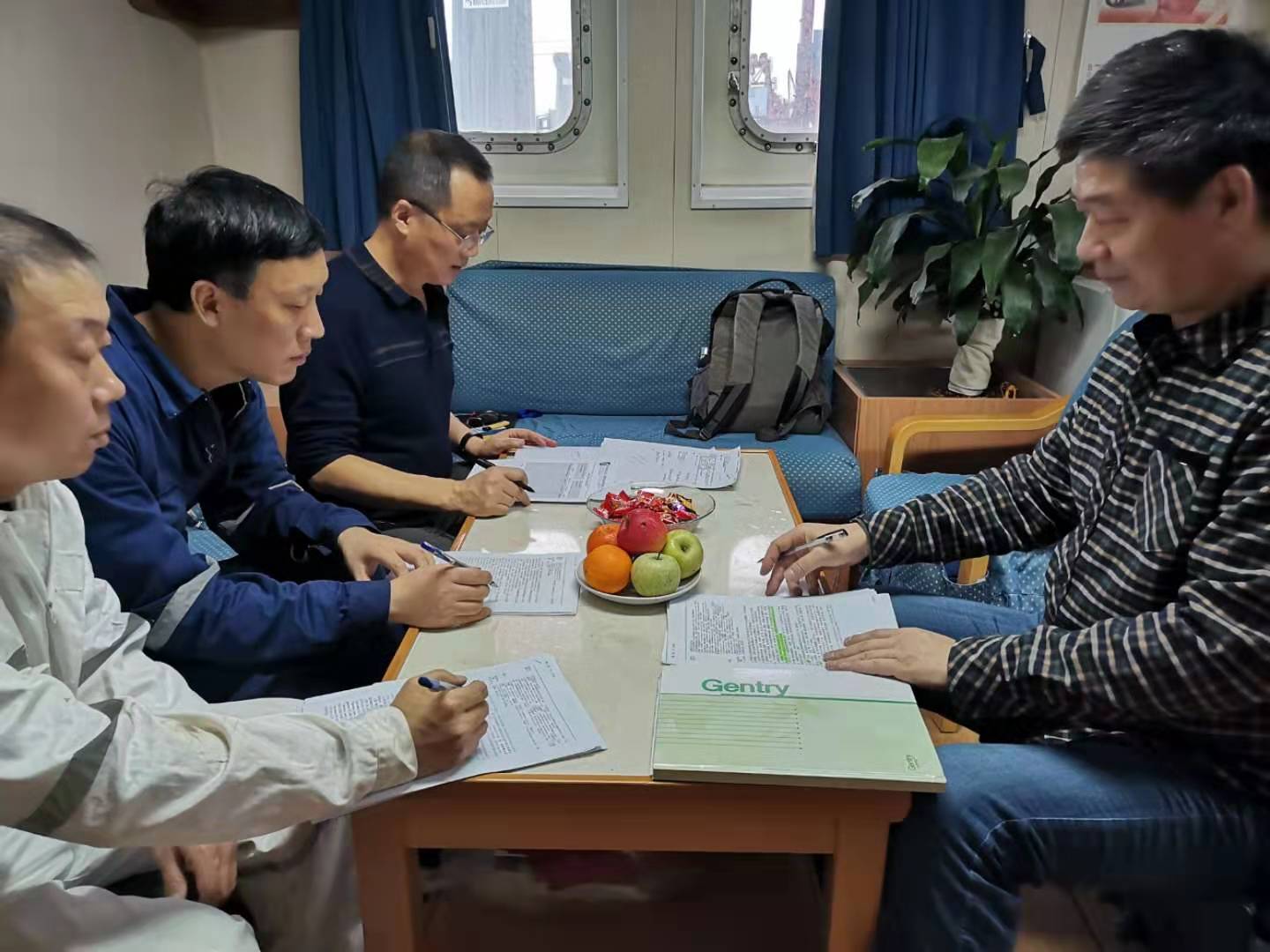 江遠(yuǎn)德州輪黨支部.jpg 江遠(yuǎn)德州輪黨支部.jpg