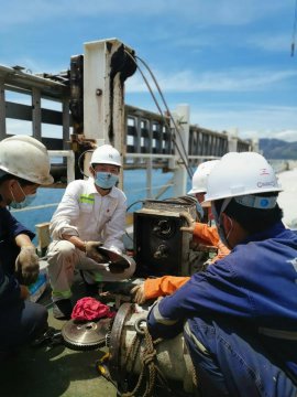 遠(yuǎn)洋船舶守護(hù)人 藍(lán)色沃土譜華章——記省國(guó)資委優(yōu)秀共產(chǎn)黨員、輪機(jī)長(zhǎng)尹圣國(guó)