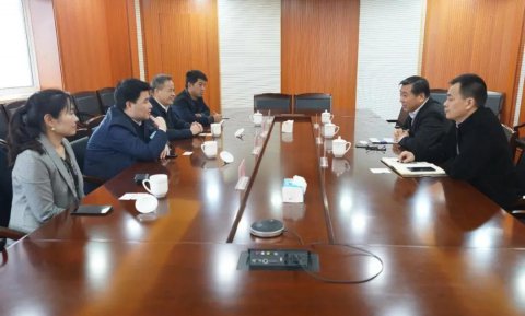 《中國(guó)航務(wù)周刊》總編輯一行來我司交流