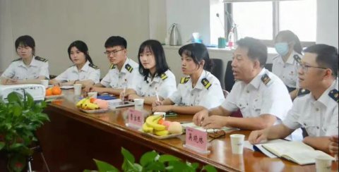 集美大學(xué)航海學(xué)院“智思領(lǐng)航2.0”暑期實踐隊探訪江蘇遠(yuǎn)洋