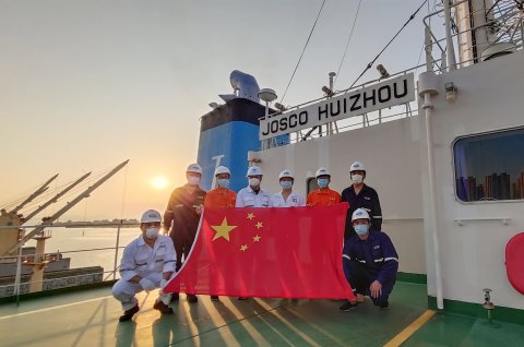 江蘇遠(yuǎn)洋黨委向每一位堅(jiān)守崗位的江蘇遠(yuǎn)洋人致敬！